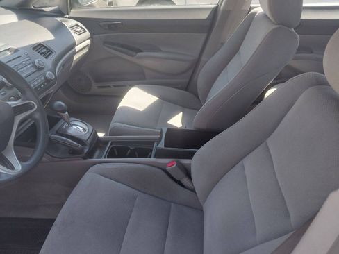 Used 2011 Honda Civic DX-VP image 8