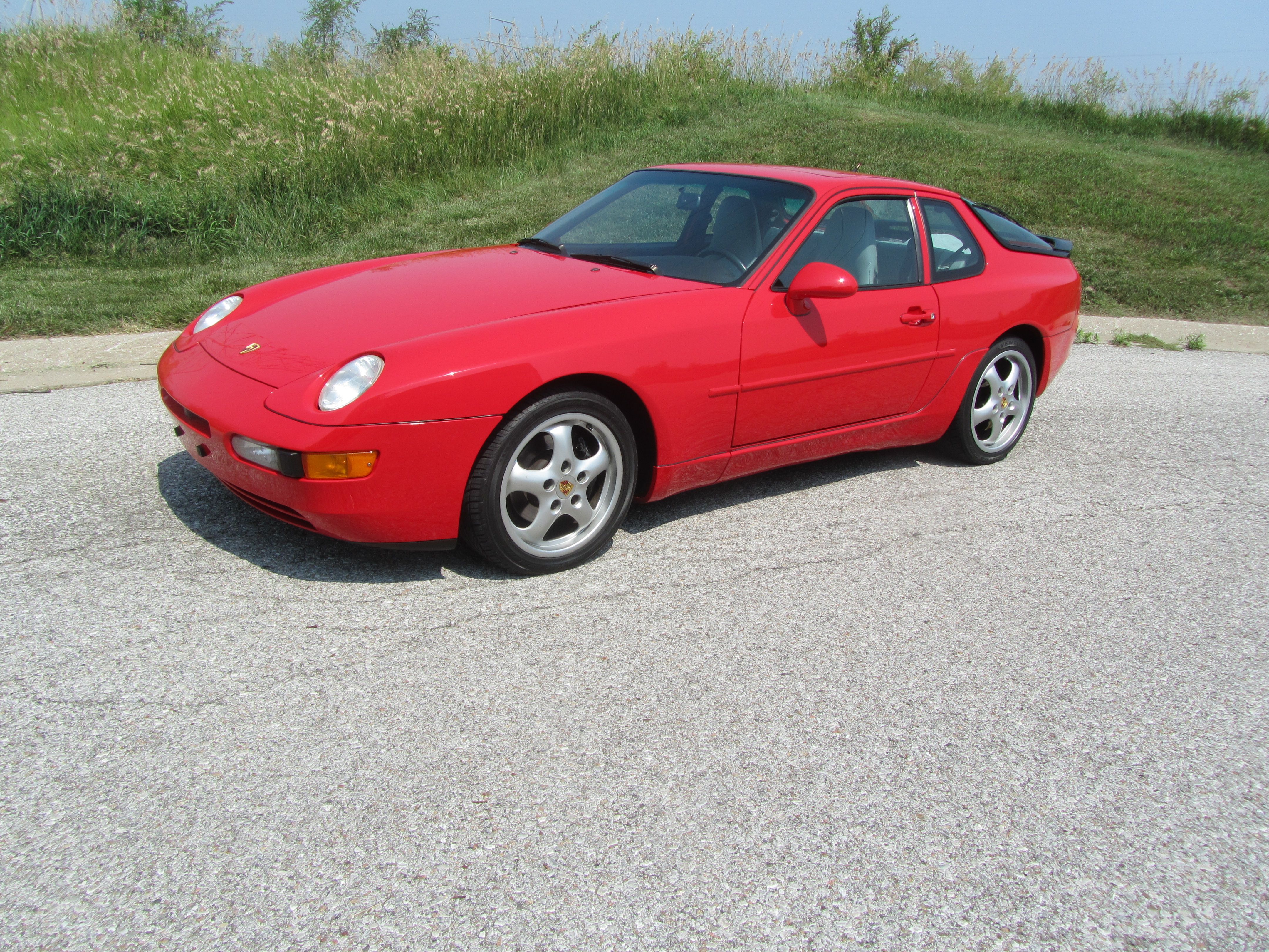 Used 1995 Porsche 968 Coupe RWD image 1