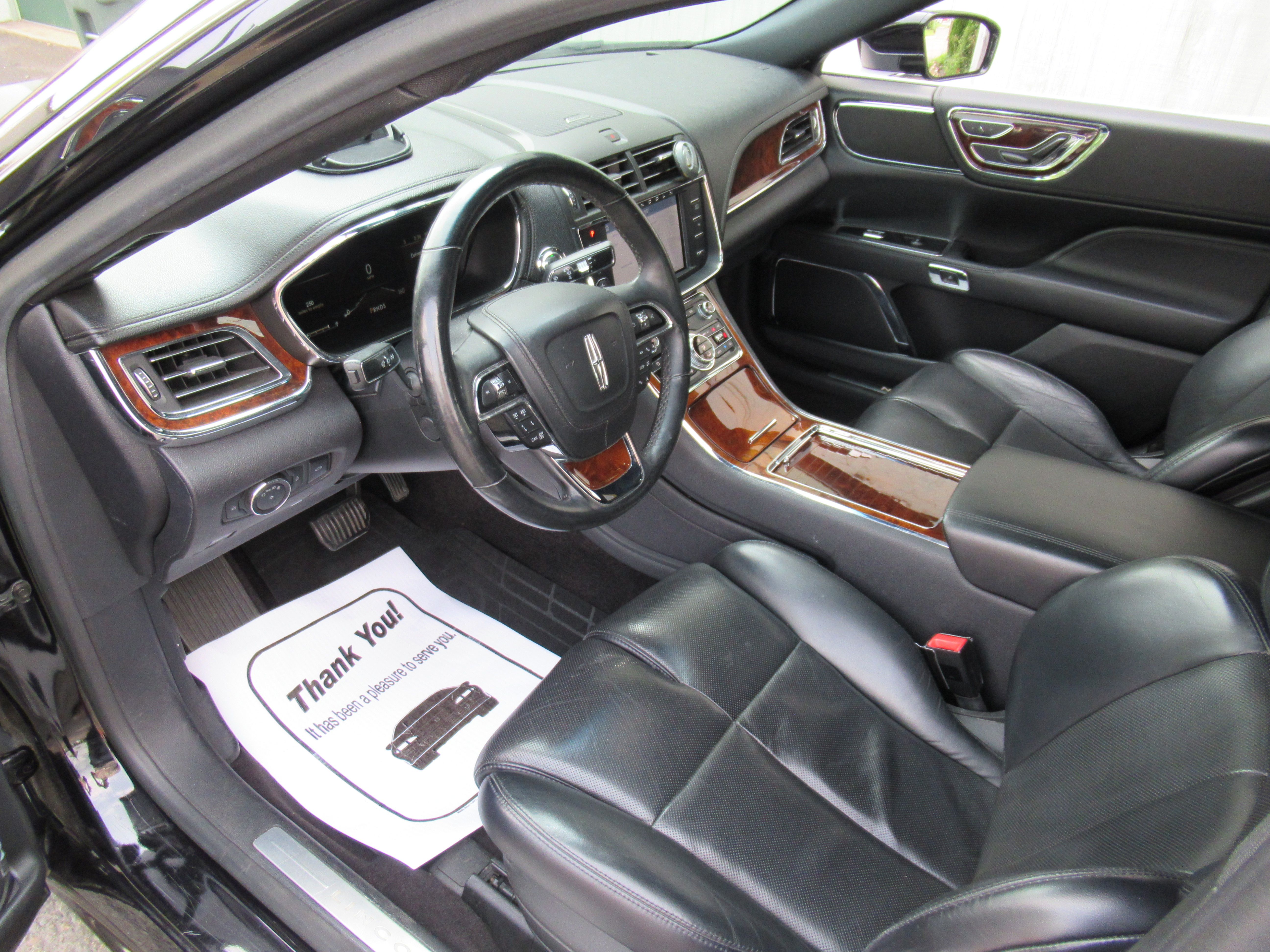 Used 2019 Lincoln Continental AWD Select image 9