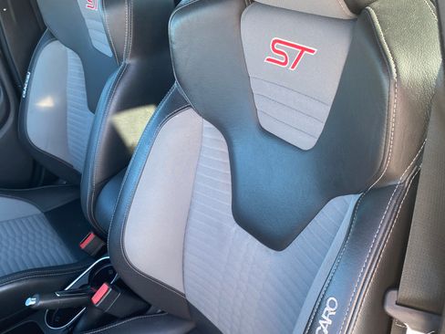 Used 2019 Ford Fiesta ST image 9