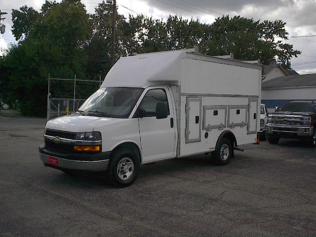 Used 2022 Chevrolet Express 3500 UNAVAIL RWD image 13