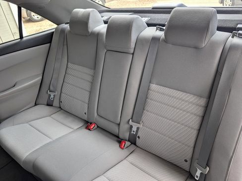 Used 2016 Toyota Camry XLE image 13