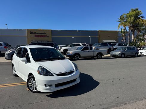 Used 2007 Honda Fit Sport image 1