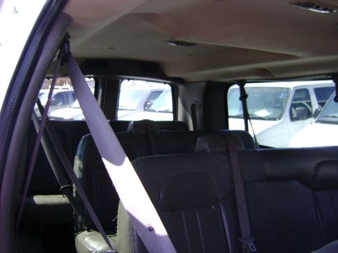 Used 2013 Chevrolet Express 3500 LS image 8
