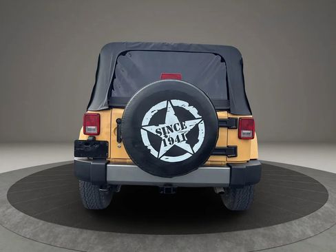 Used 2013 Jeep Wrangler Unlimited Sport image 10