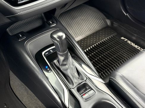 Used 2022 Toyota Corolla XSE image 24