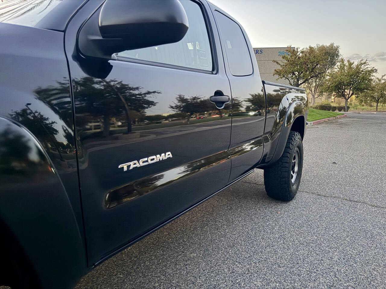 Used 2012 Toyota Tacoma 2WD Access Cab w/ TRD Package image 35