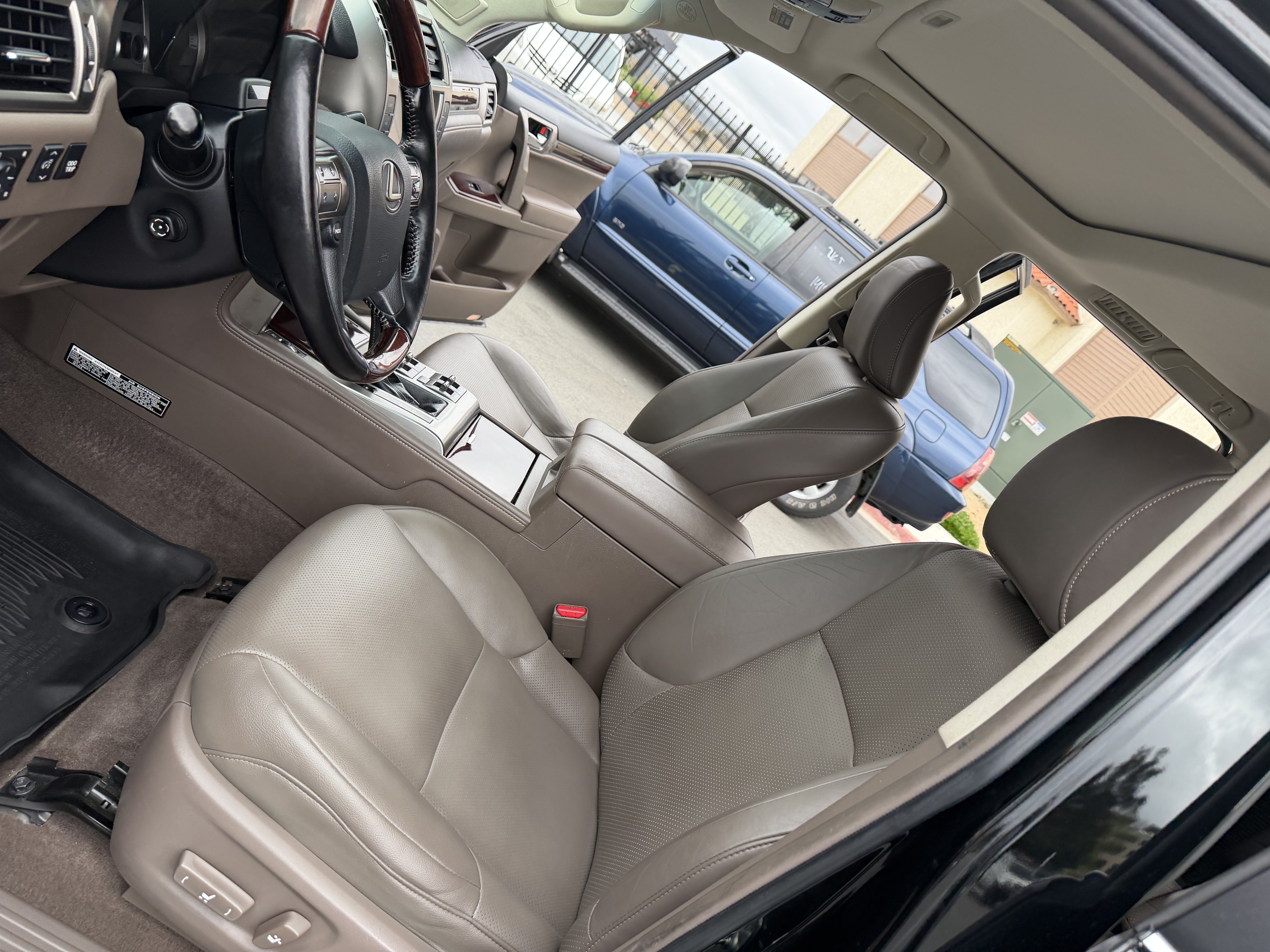 Used 2017 Lexus GX 460 Luxury AWD/4WD image 22