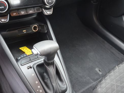 Used 2021 Kia Rio S image 10