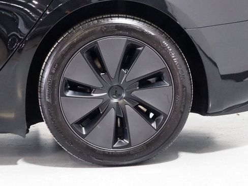 Used 2025 Tesla Model 3 Long Range image 51