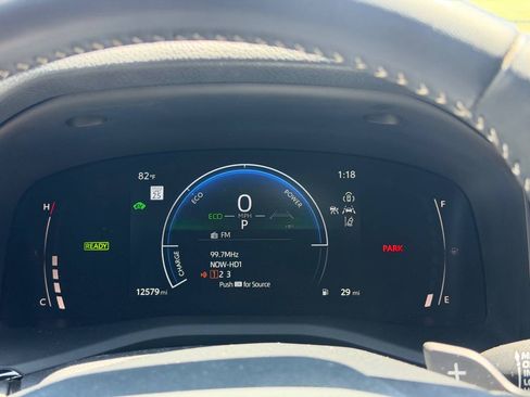 Used 2025 Toyota Camry Hybrid FWD image 12