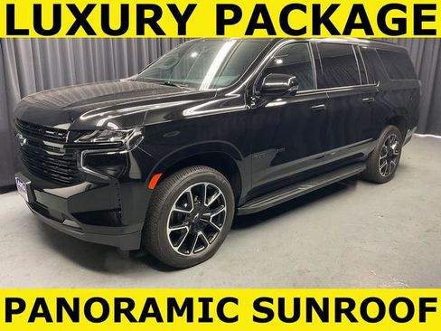 Used 2024 Chevrolet Suburban RST image 1