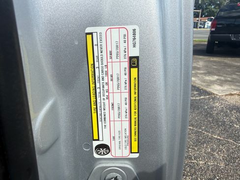 Used 2017 RAM 1500 2WD Regular Cab Tradesman image 19