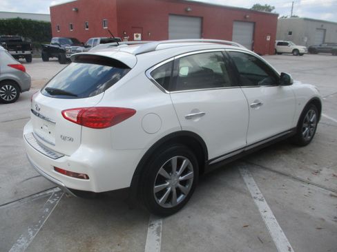 Used 2017 INFINITI QX50 Journey image 8