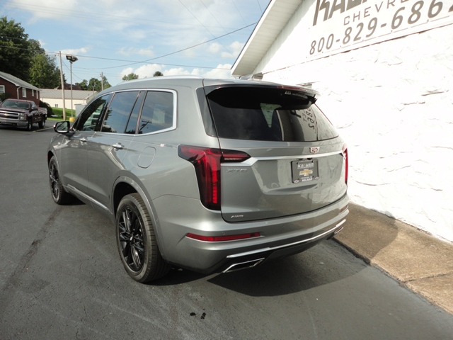 Used 2022 Cadillac XT6 AWD Premium Luxury image 12