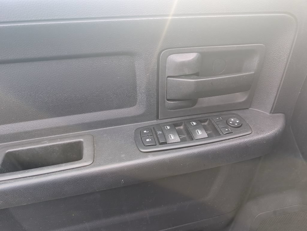 Used 2009 Dodge Ram 1500 Truck 4x4 Quad Cab ST image 14