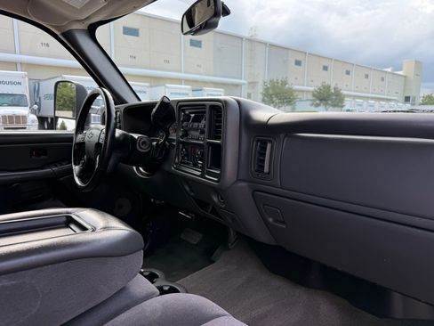 Used 2007 Chevrolet Silverado 3500 4x4 Crew Cab image 78