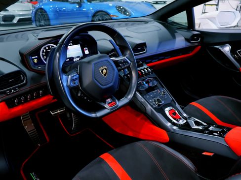 Used 2017 Lamborghini Huracan LP 580-2 image 27