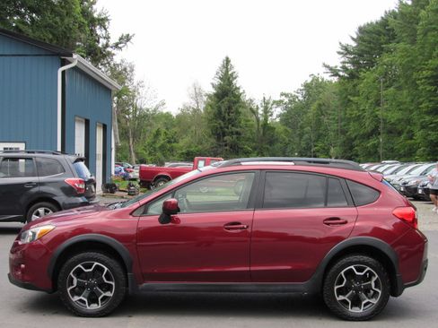 Used 2013 Subaru XV Crosstrek 2.0i Premium AWD/4WD image 4