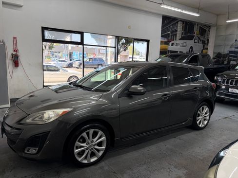 Used 2010 MAZDA MAZDA3 s Hatchback FWD image 4