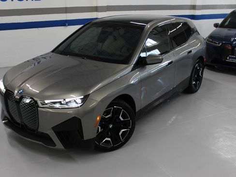 Used 2024 BMW iX M60 AWD/4WD image 4