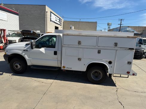 Used 2003 Ford F350 4x4 Regular Cab DRW Super Duty image 7