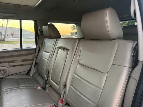 Used 2008 Jeep Commander Sport image 58