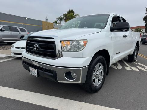 Used 2013 Toyota Tundra image 4