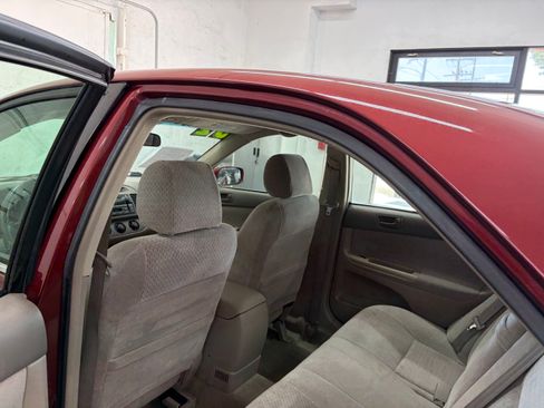Used 2002 Toyota Camry V6 FWD image 11