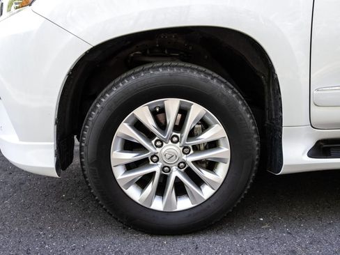 Used 2018 Lexus GX 460 UNAVAIL AWD/4WD image 3