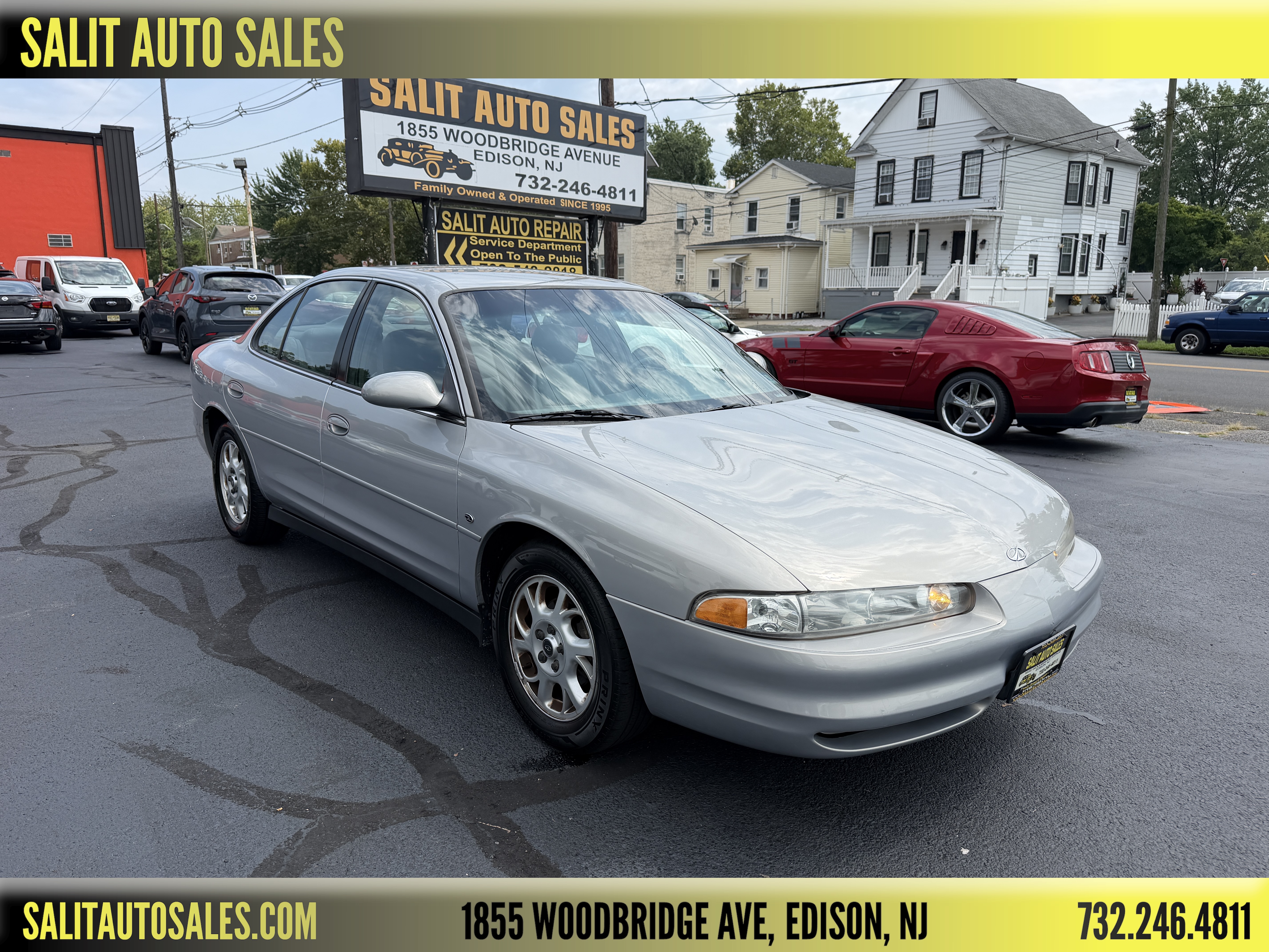 Used 2000 Oldsmobile Intrigue GL FWD image 1