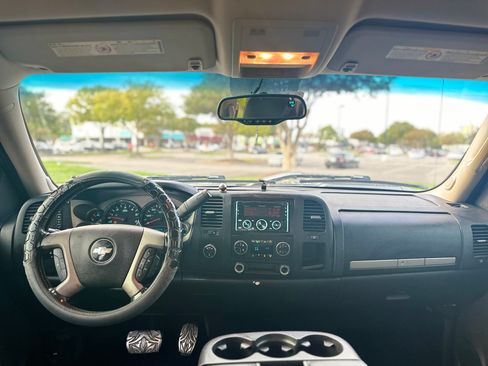 Used 2007 Chevrolet Silverado 2500 LT image 15