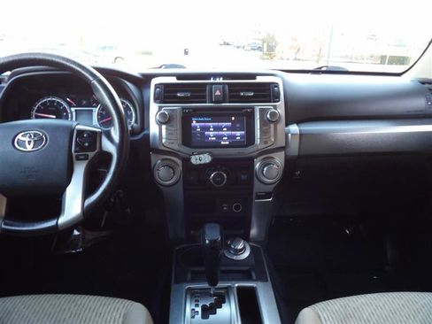Used 2014 Toyota 4Runner SR5 image 22
