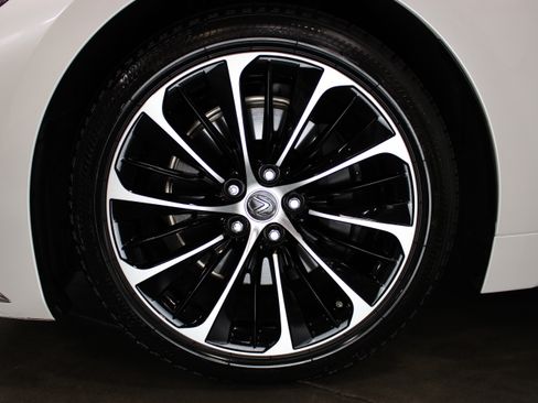 Used 2023 Lexus LS 500 image 13