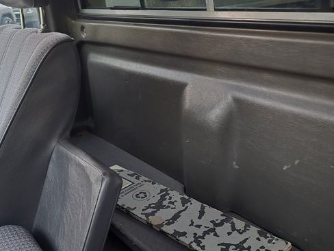 Used 1988 Toyota Pickup Deluxe image 48