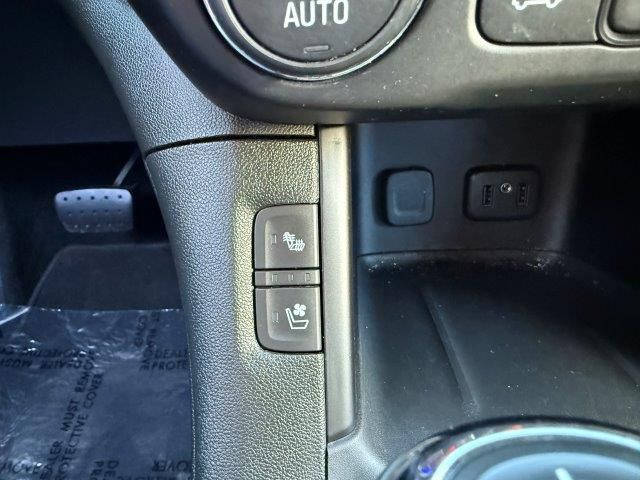 Used 2019 GMC Acadia AWD Denali Ultimate image 26