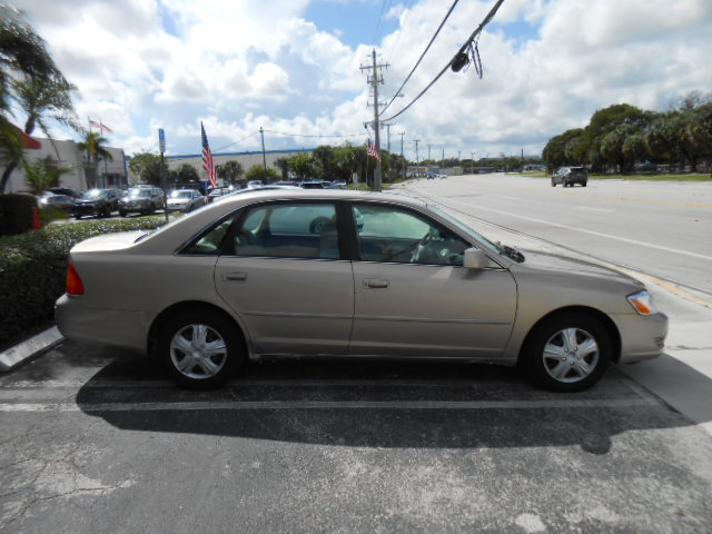Used 2001 Toyota Avalon XL FWD image 5