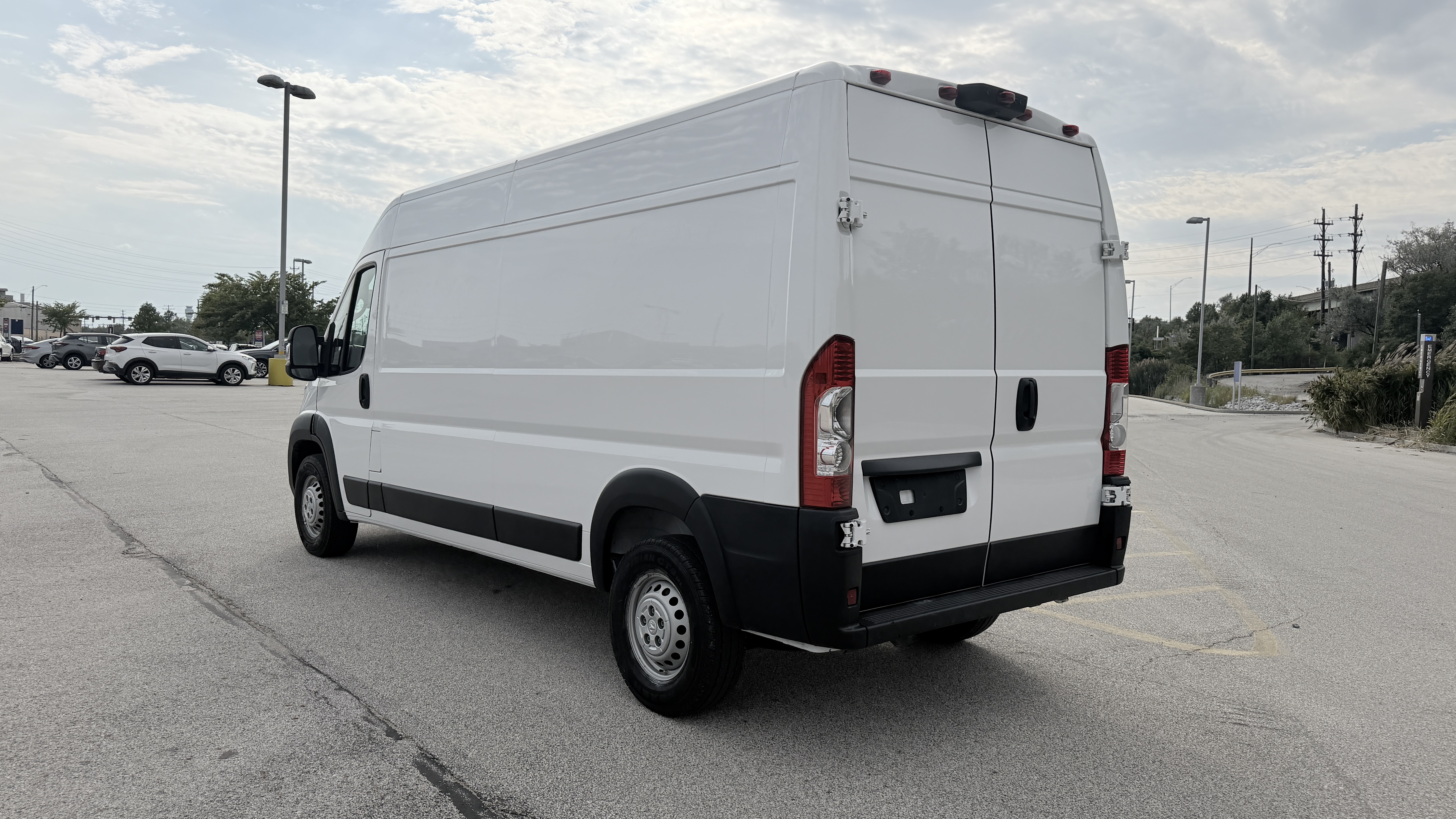 Used 2024 RAM ProMaster 2500 159 High Roof FWD image 7