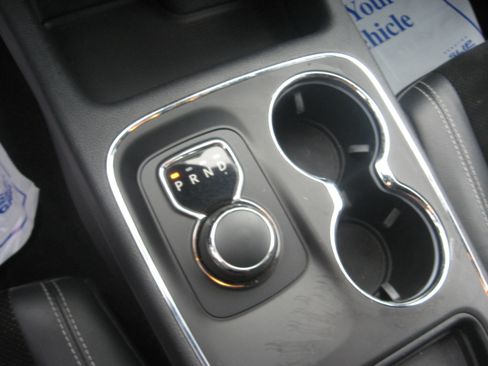 Used 2015 Dodge Durango SXT image 12