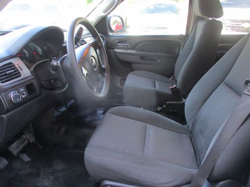 Used 2013 Chevrolet Tahoe image 4