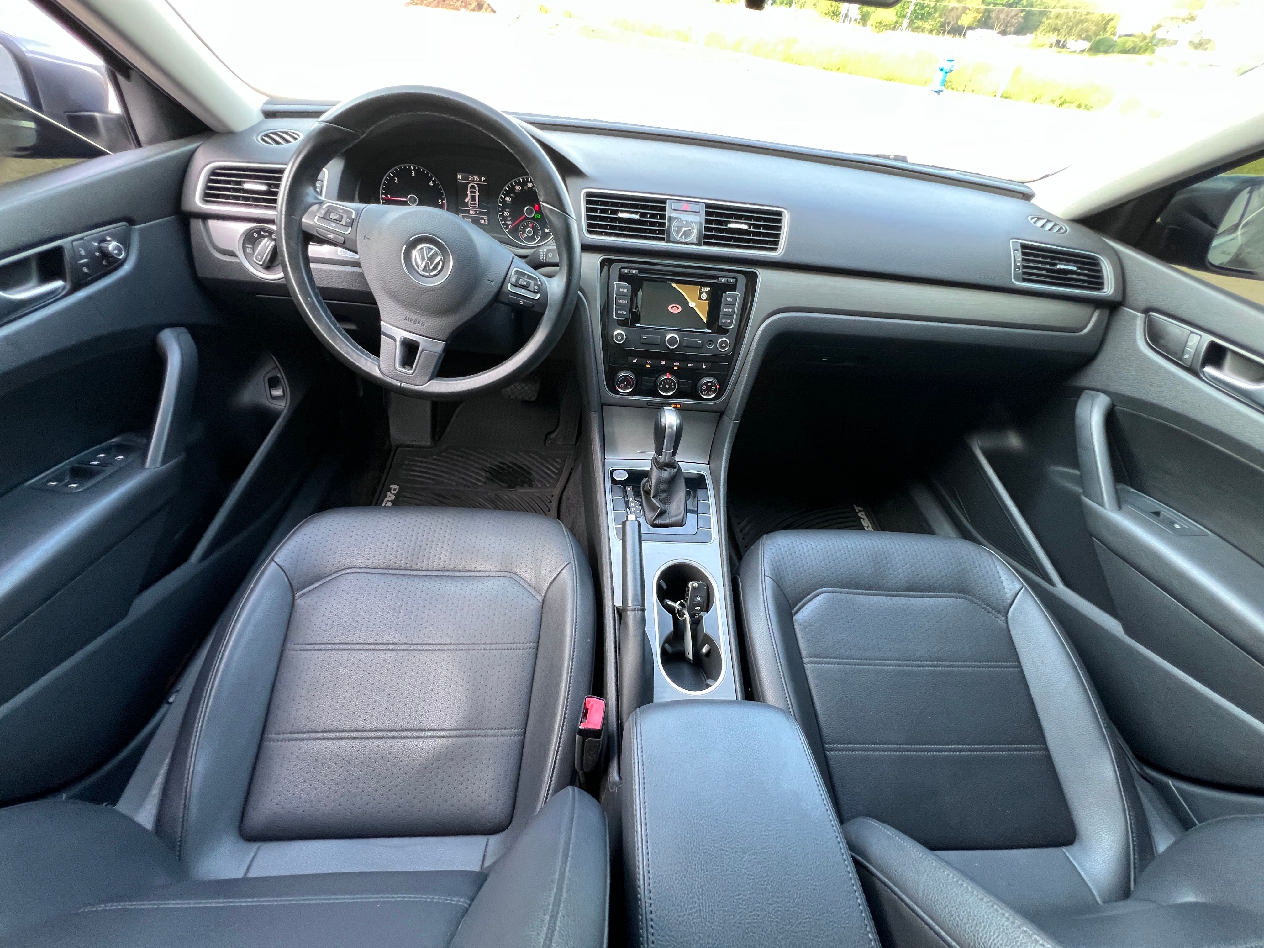 Used 2015 Volkswagen Passat TDI SE FWD image 13