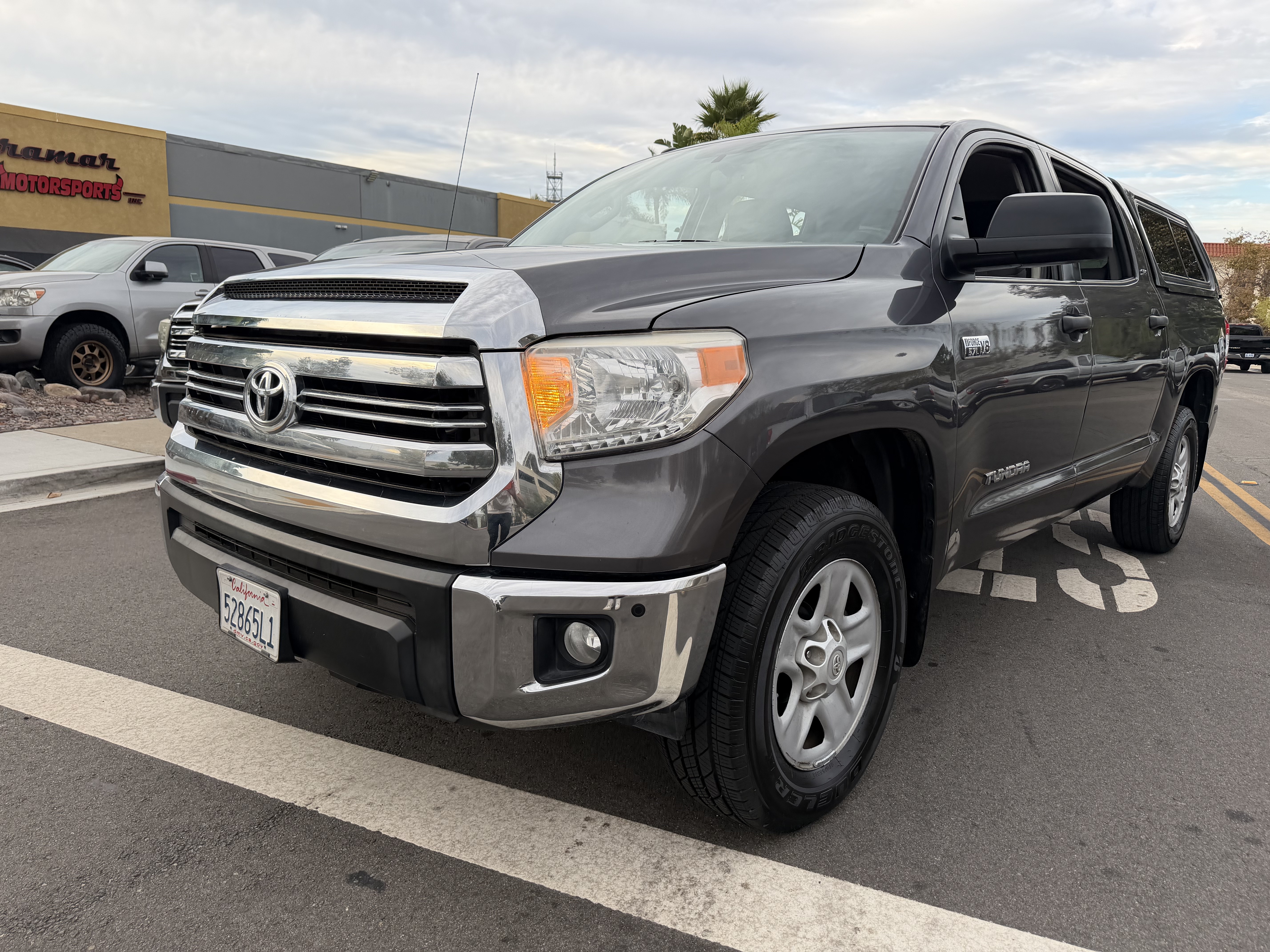 Used 2017 Toyota Tundra 4x4 CrewMax SR5 image 4
