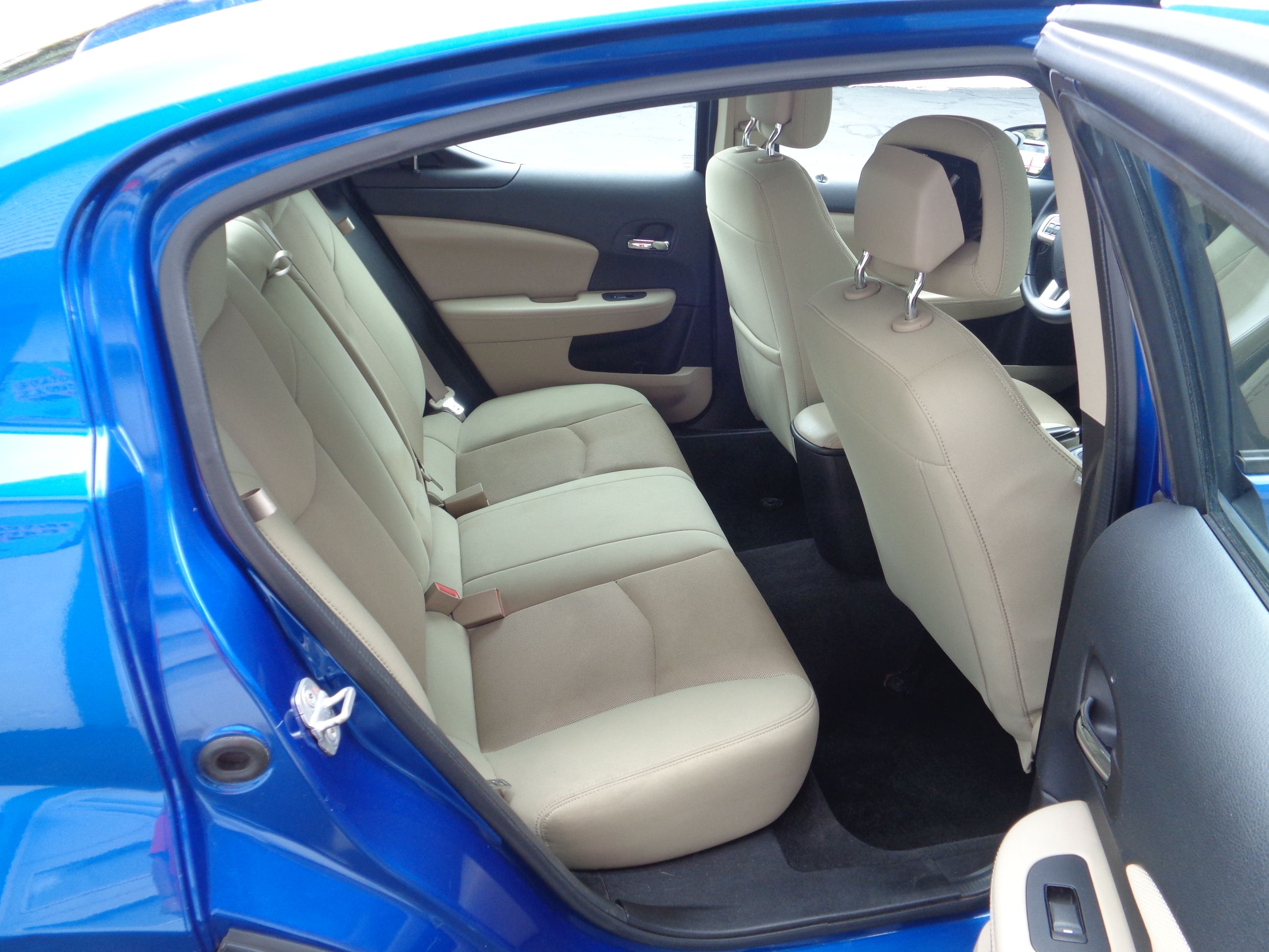Used 2013 Dodge Avenger SXT FWD image 8