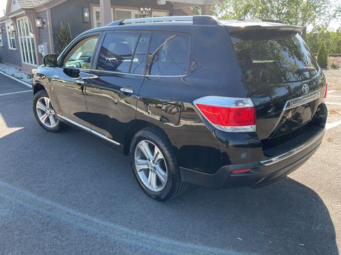 Used 2011 Toyota Highlander 4WD Limited image 5
