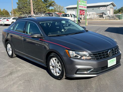 Used 2017 Volkswagen Passat 1.8T S image 3