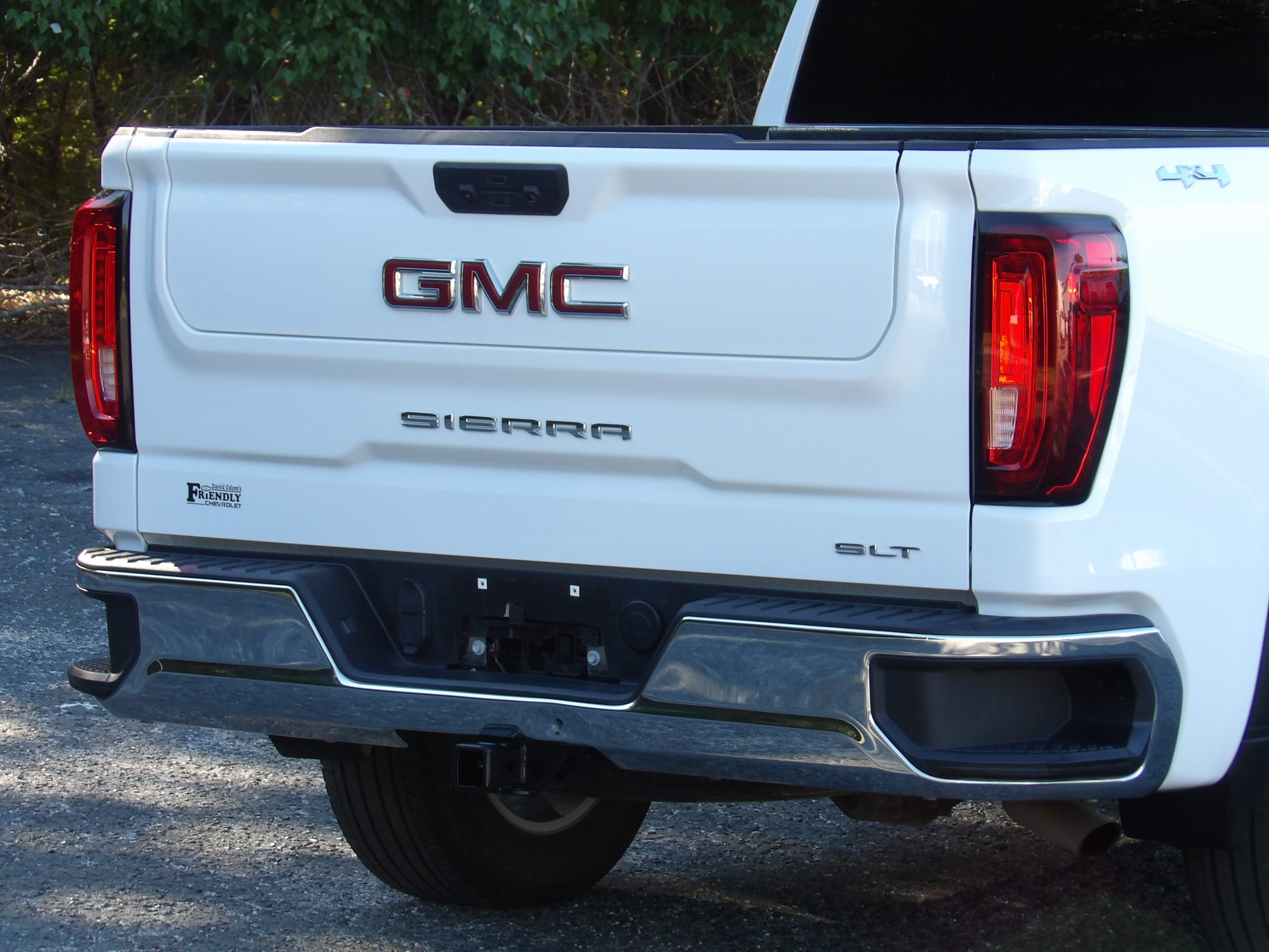 Used 2026 GMC Sierra 1500 4x4 Crew Cab SLT image 12