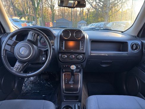 Used 2016 Jeep Patriot Latitude image 17