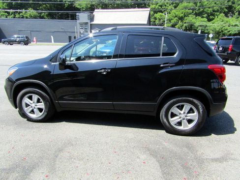 Used 2019 Chevrolet Trax AWD LT w/ 1LT image 5