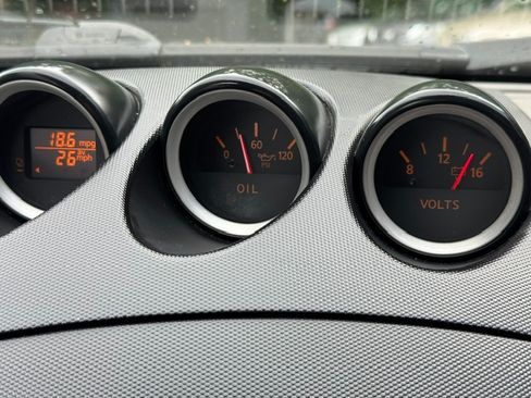 Used 2007 Nissan 350Z Roadster RWD image 14