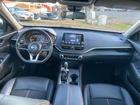 Used 2022 Nissan Altima 2.5 SR image 13